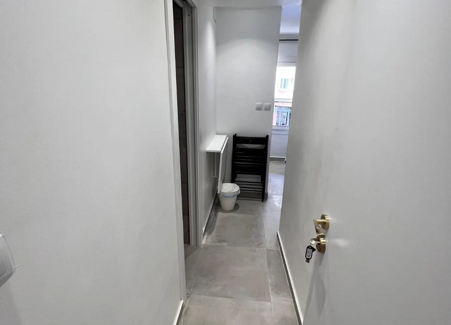 Appartamento Apartamentos Con Bano Privado Frente Al Metro L5 Barcelona-Hospitalet L'Hospitalet de Llobregat